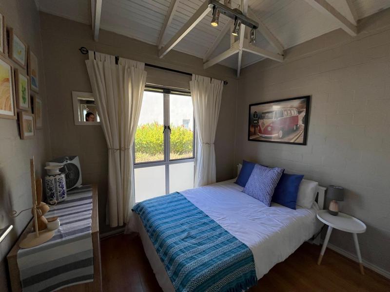 2 Bedroom Property for Sale in Vredehoek Western Cape